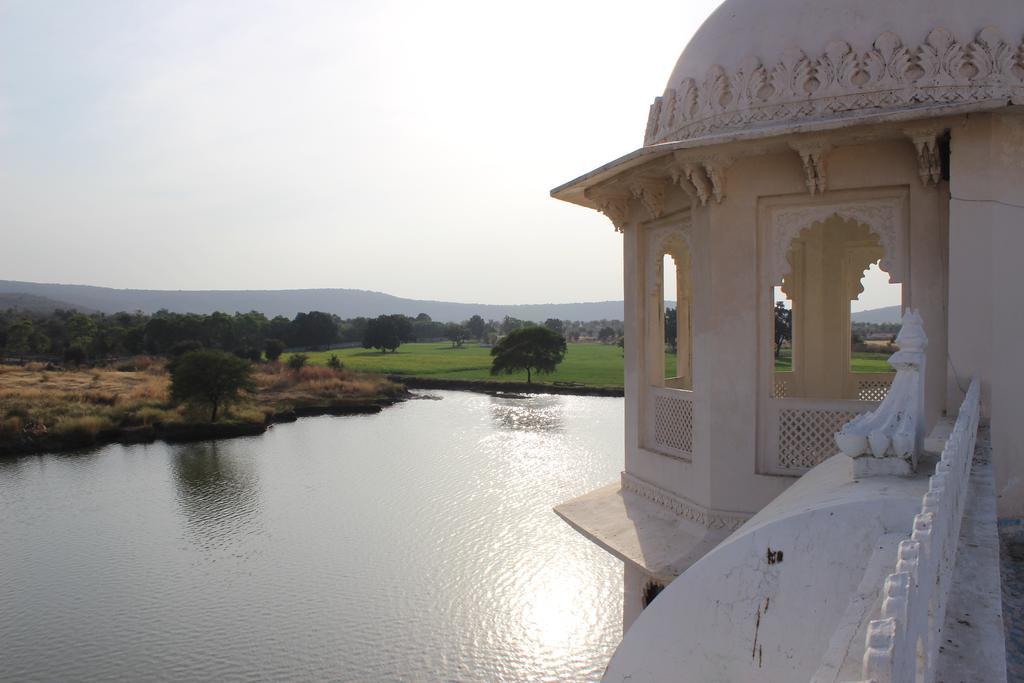 Juesta Lake Nahargarh Palace, Chittorgarh Pārsoli Extérieur photo