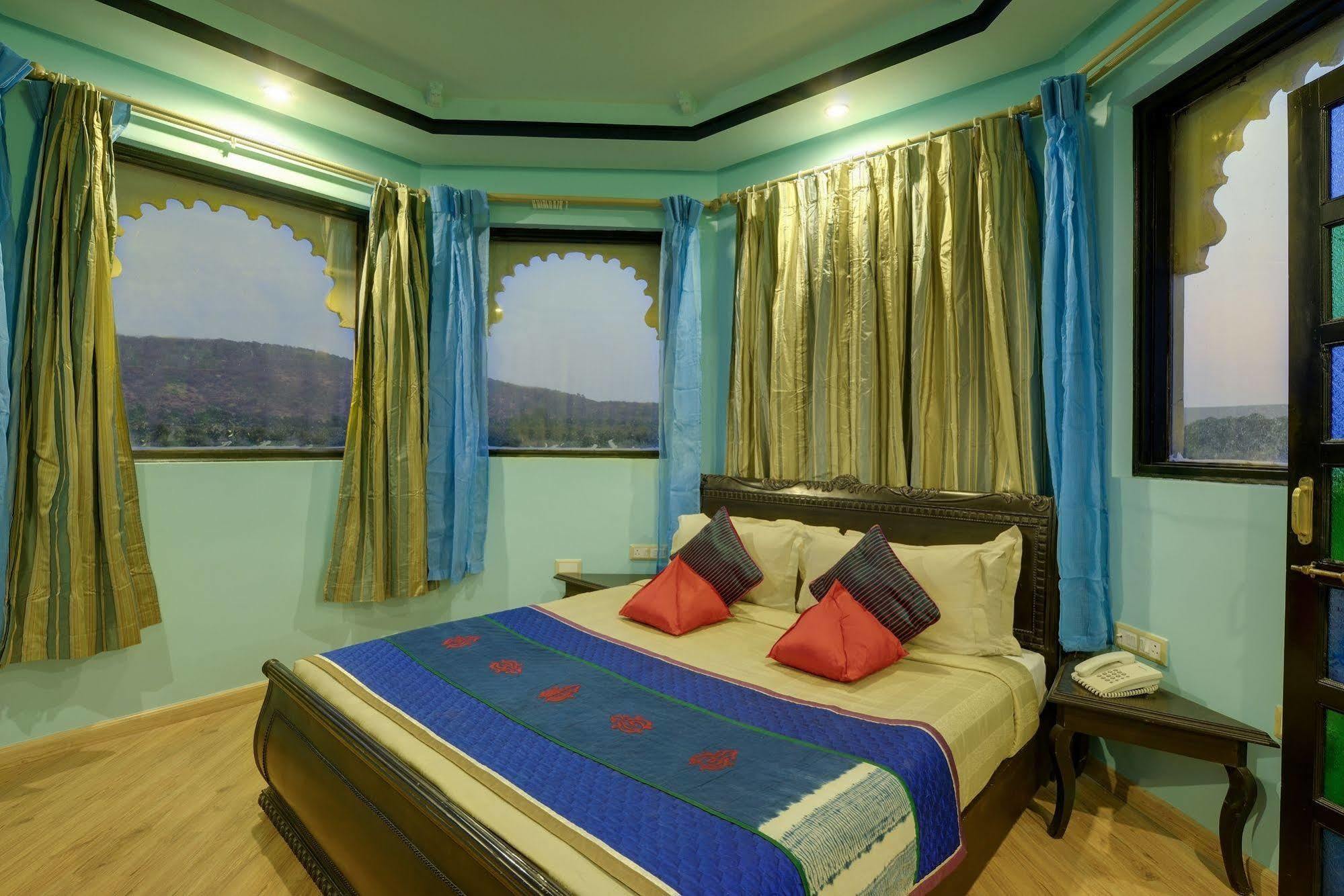 Juesta Lake Nahargarh Palace, Chittorgarh Pārsoli Extérieur photo