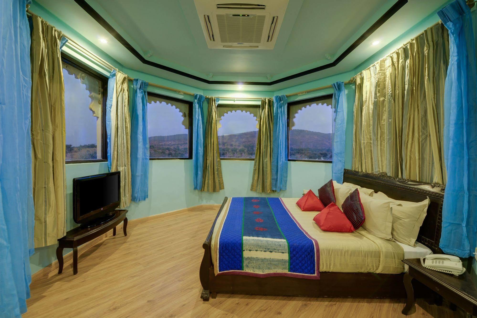 Juesta Lake Nahargarh Palace, Chittorgarh Pārsoli Extérieur photo