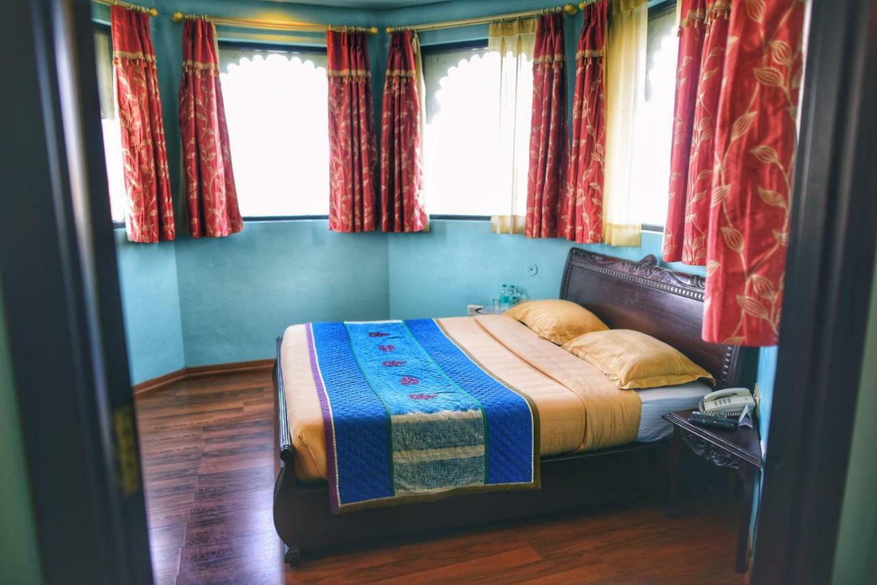 Juesta Lake Nahargarh Palace, Chittorgarh Pārsoli Extérieur photo